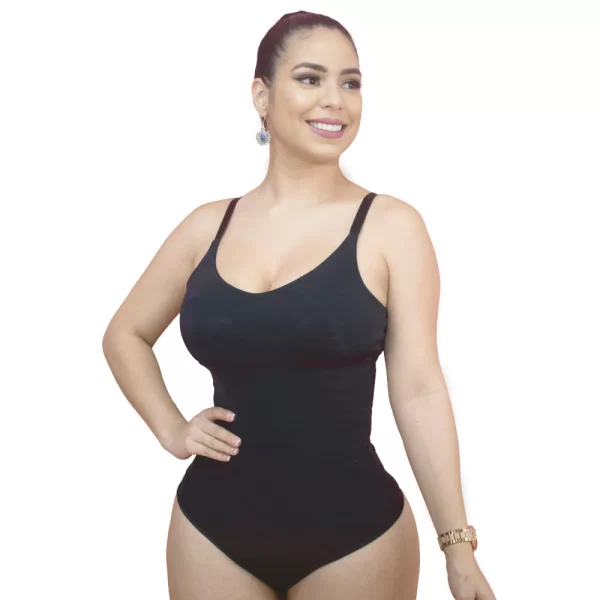 Body faja reductora con tirantes color negro