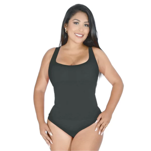 Faja body color negro con escote cuadrado